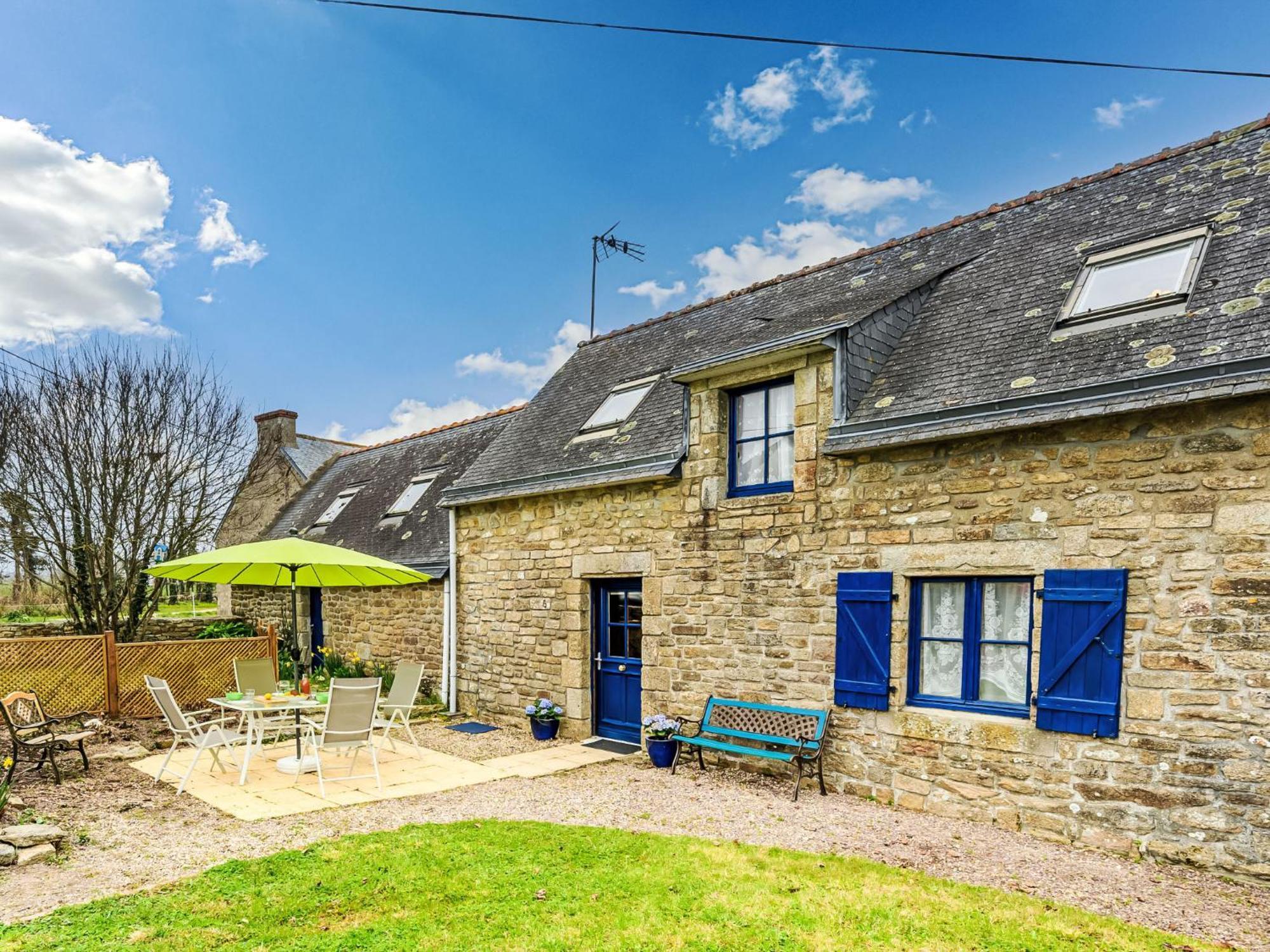 Holiday home Maison De Kerguen By Interhome